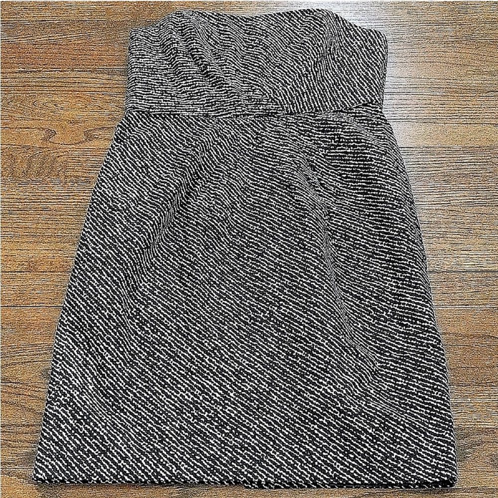 Pretty Strapless dress